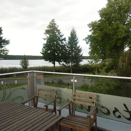 Holiday Apartment With 1 Bedroom Nyaraló Schwerin